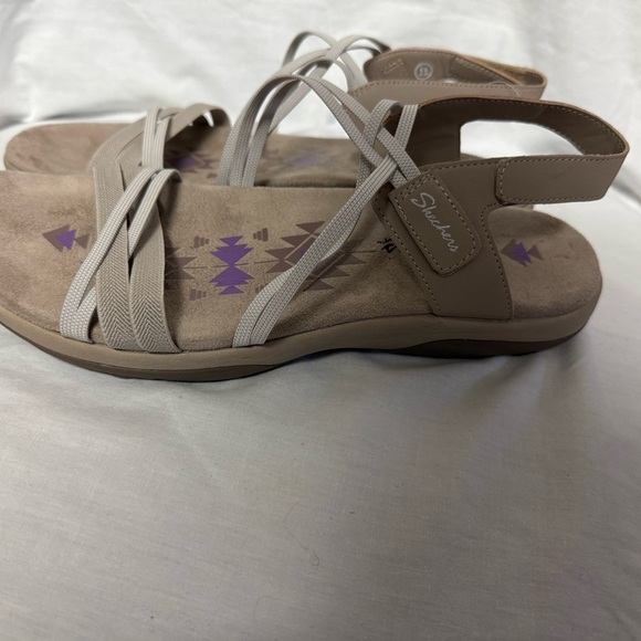 Skechers Women's Sandals in Taupe and Light Gray - Picture 3 of 8